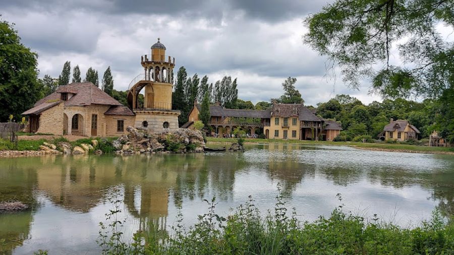 hameau de la reine a versailles
