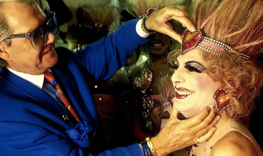 cabaret chez michou mr michou