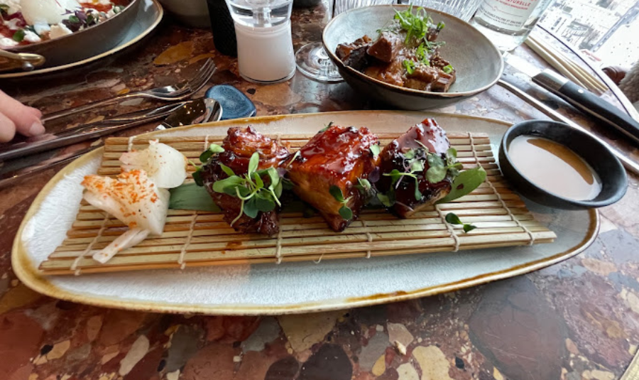 restaurant le too la carte